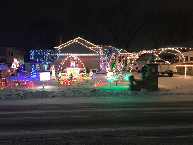 2017 Lights of Hickory Hills Contest